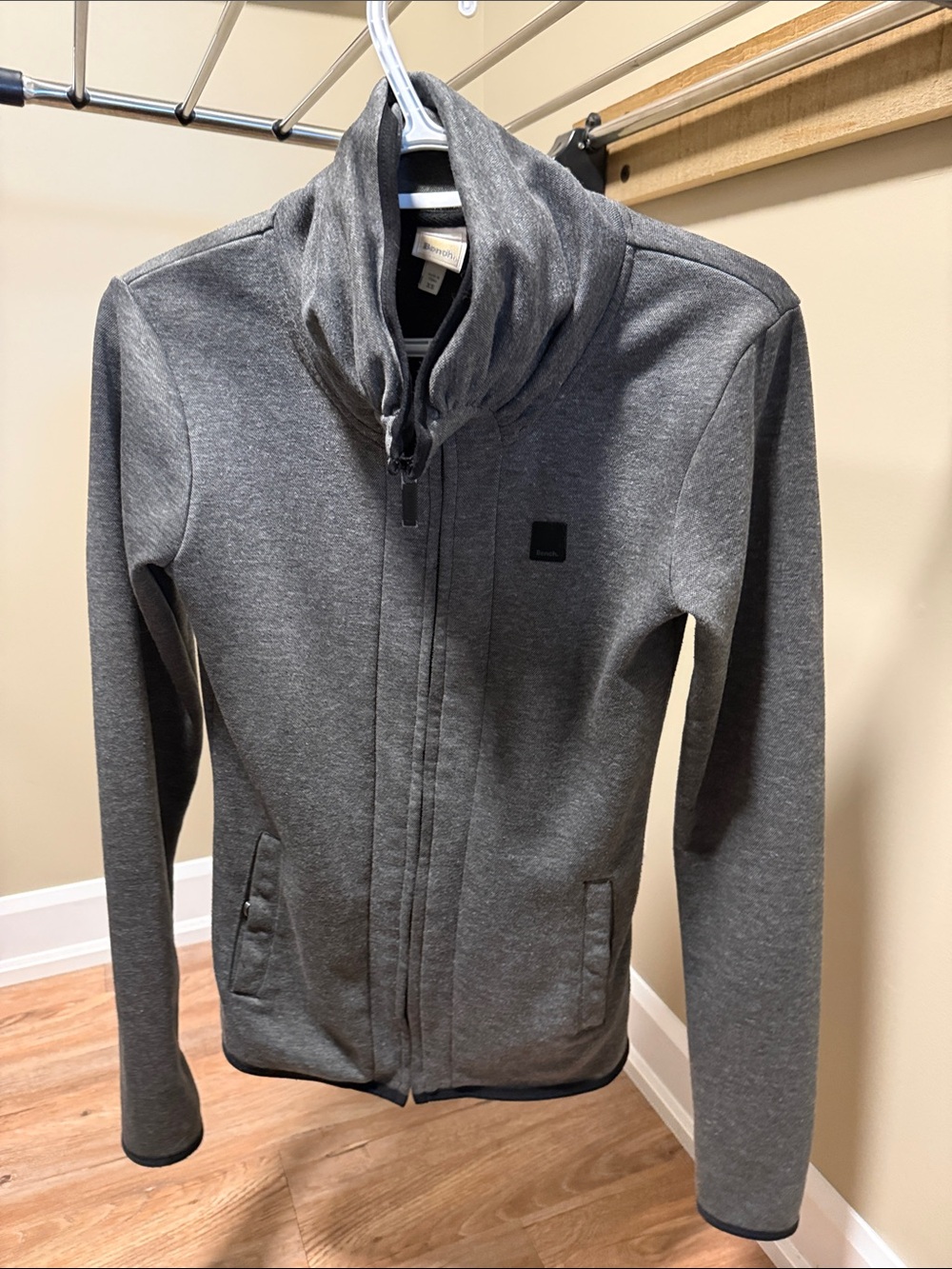 Bench Women's Gray Full-Zip Funnel Neck Sweater Jacket